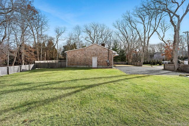 3 Chapel Lane, East Hampton, NY 11937