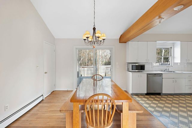 3 Chapel Lane, East Hampton, NY 11937