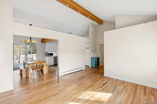 3 Chapel Lane, East Hampton, NY 11937