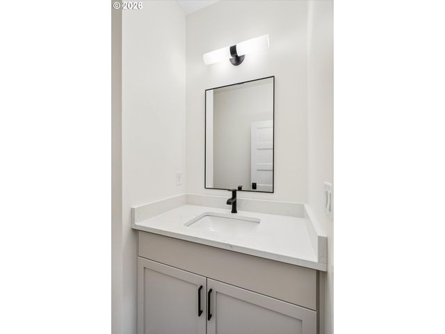 1578 CAL YOUNG Rd, Eugene, OR 97401