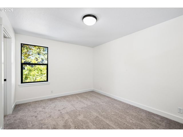 1578 CAL YOUNG Rd, Eugene, OR 97401