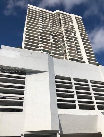 555 NE 15th St 17F, Miami, FL 33132