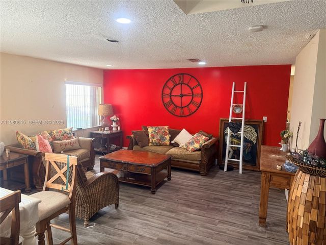 9721 SW 213th Ter, Cutler Bay, FL 33189