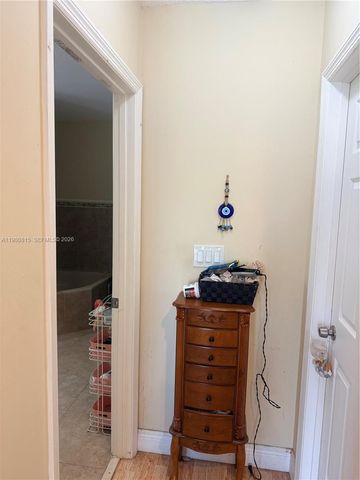 9721 SW 213th Ter, Cutler Bay, FL 33189