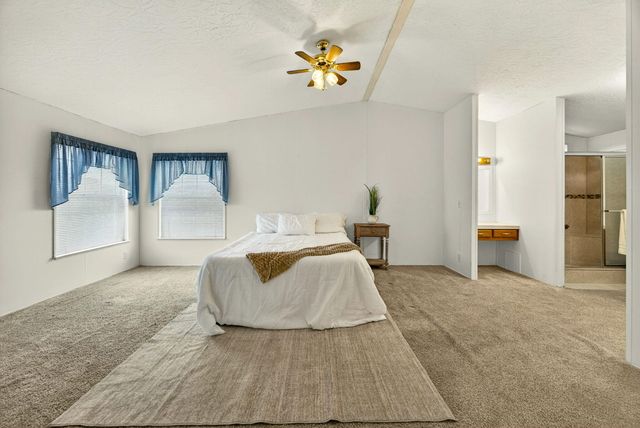 3431 S Pacific Highway SPC 64, Medford, OR 97501