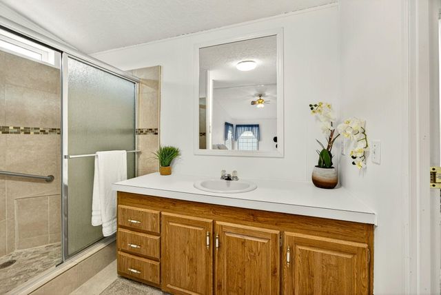 3431 S Pacific Highway SPC 64, Medford, OR 97501