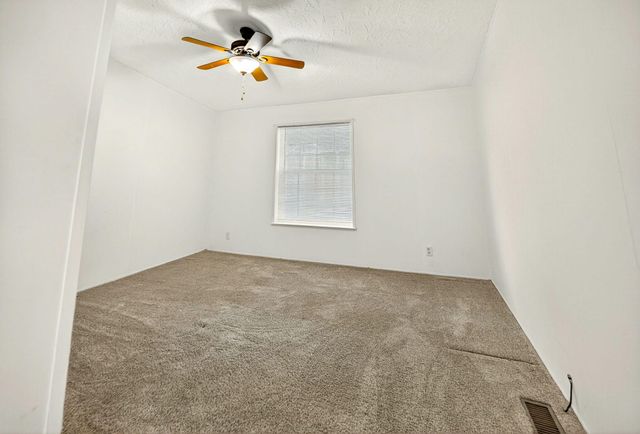 3431 S Pacific Highway SPC 64, Medford, OR 97501