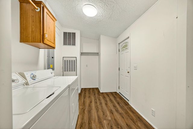 3431 S Pacific Highway SPC 64, Medford, OR 97501