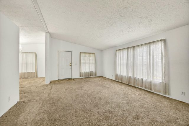 3431 S Pacific Highway SPC 64, Medford, OR 97501