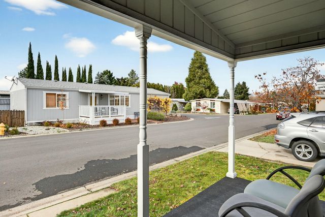 3431 S Pacific Highway SPC 64, Medford, OR 97501