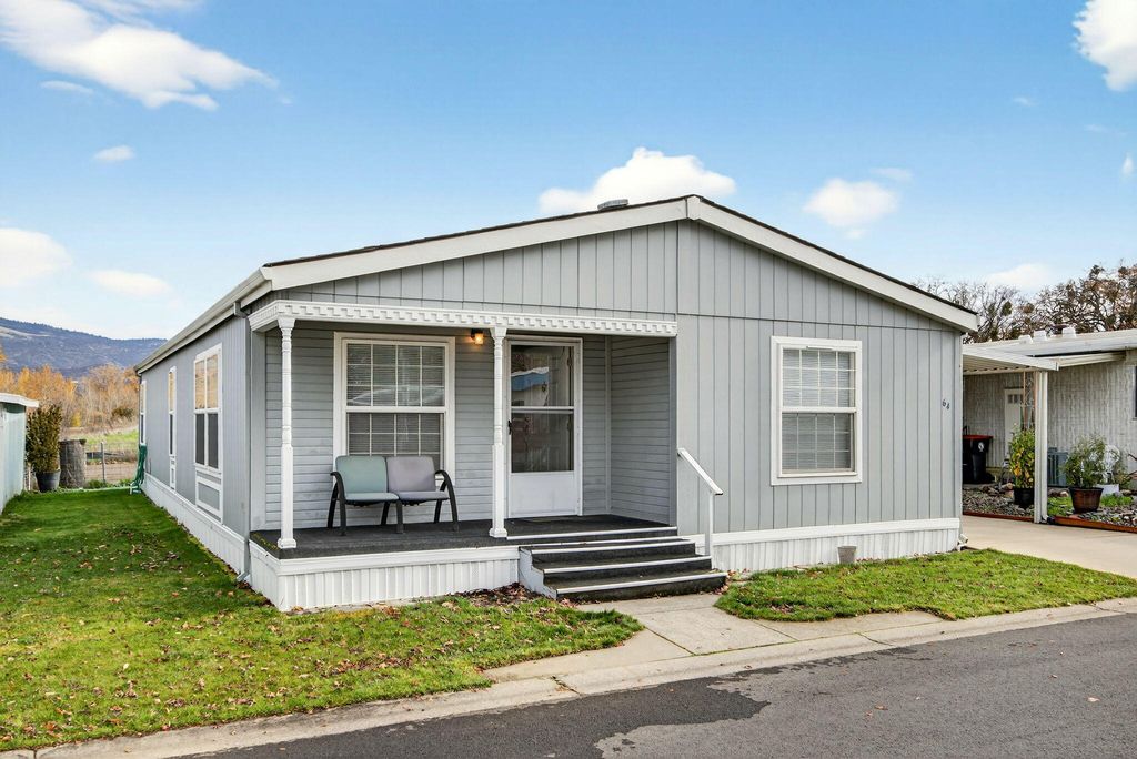 3431 S Pacific Highway SPC 64, Medford, OR 97501