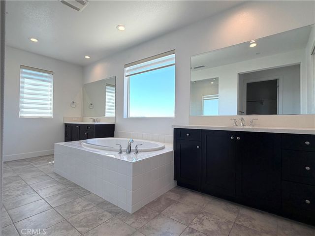 20756 W Bluebird Ct, Porter Ranch, CA 91326