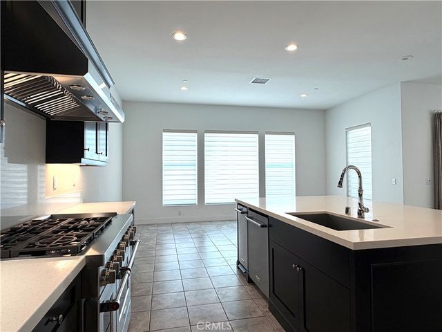 20756 W Bluebird Ct, Porter Ranch, CA 91326