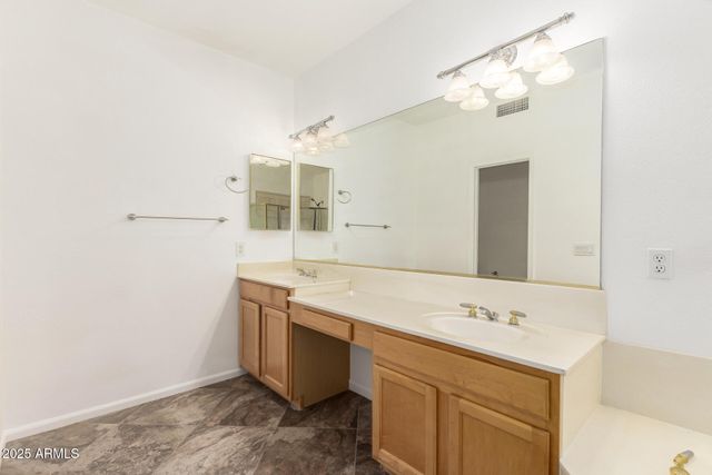 7834 W KERRY Lane, Glendale, AZ 85308