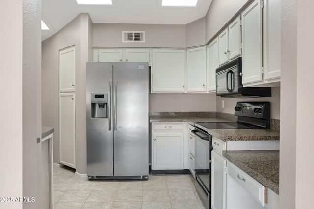 4790 E NAVAJO Street, Phoenix, AZ 85044