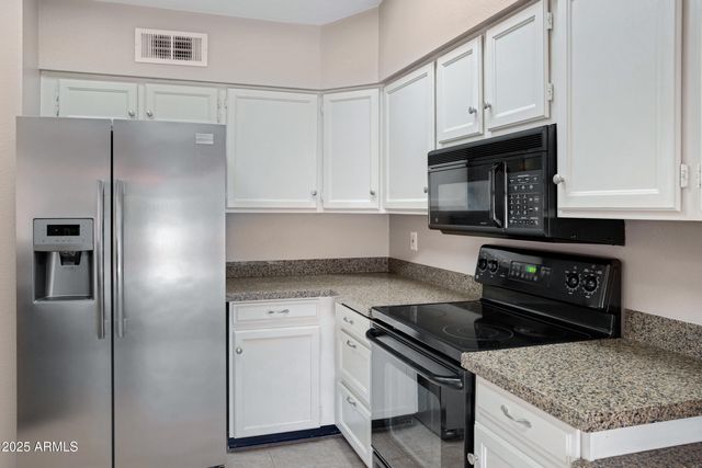 4790 E NAVAJO Street, Phoenix, AZ 85044