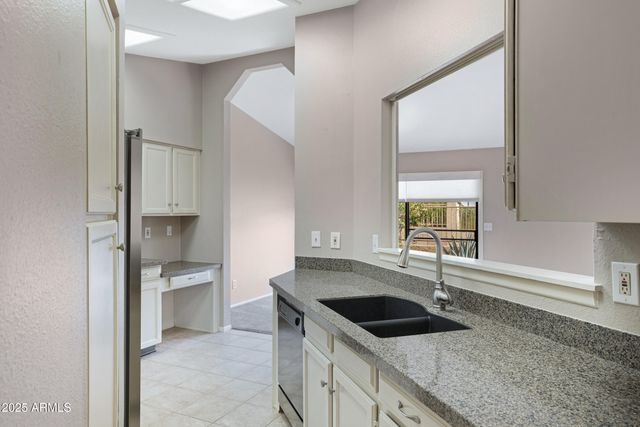 4790 E NAVAJO Street, Phoenix, AZ 85044