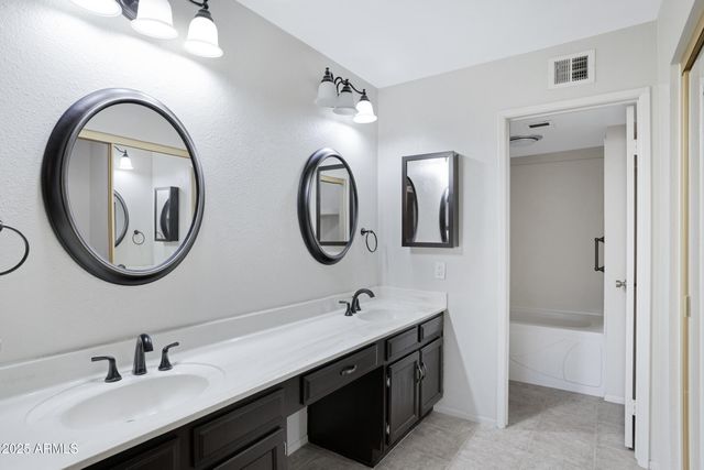 4790 E NAVAJO Street, Phoenix, AZ 85044