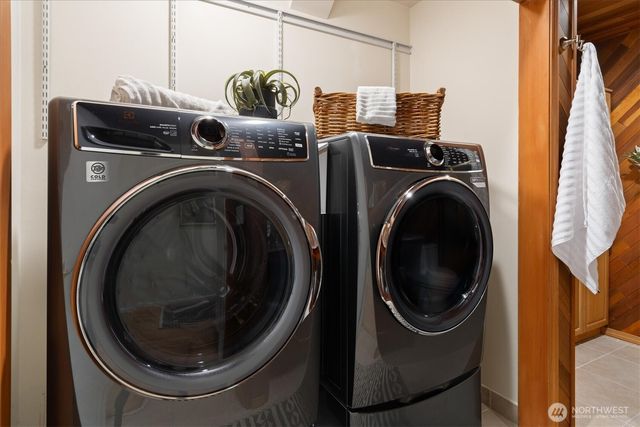 17603 NE 30th Place, Redmond, WA 98052