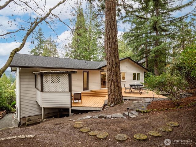17603 NE 30th Place, Redmond, WA 98052