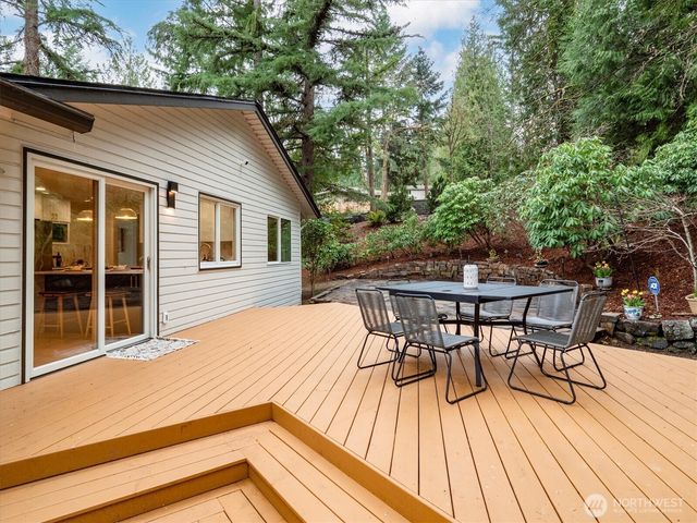 17603 NE 30th Place, Redmond, WA 98052