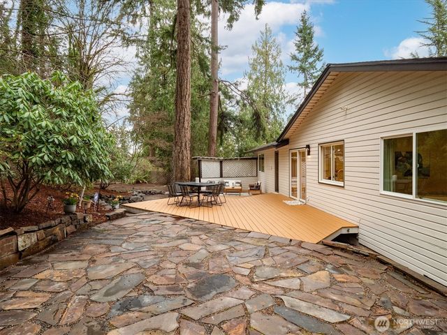 17603 NE 30th Place, Redmond, WA 98052