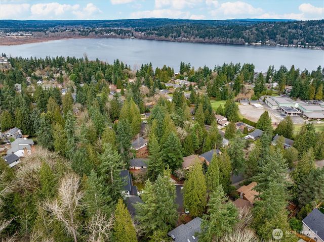 17603 NE 30th Place, Redmond, WA 98052