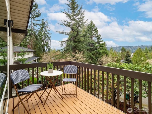 17603 NE 30th Place, Redmond, WA 98052