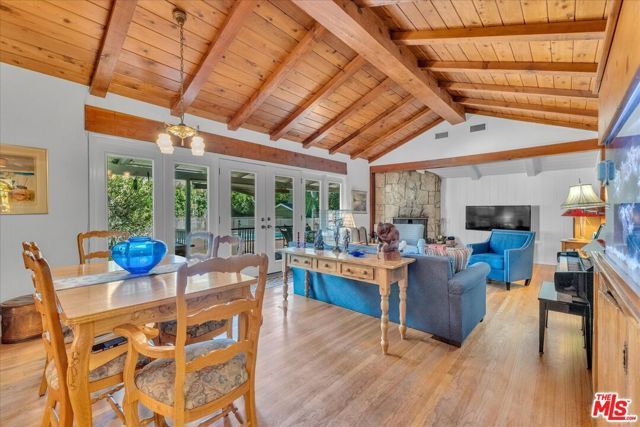 5320 Wortser Avenue, Sherman Oaks, CA 91401