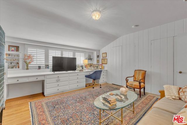 5320 Wortser Avenue, Sherman Oaks, CA 91401