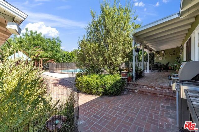 5320 Wortser Avenue, Sherman Oaks, CA 91401