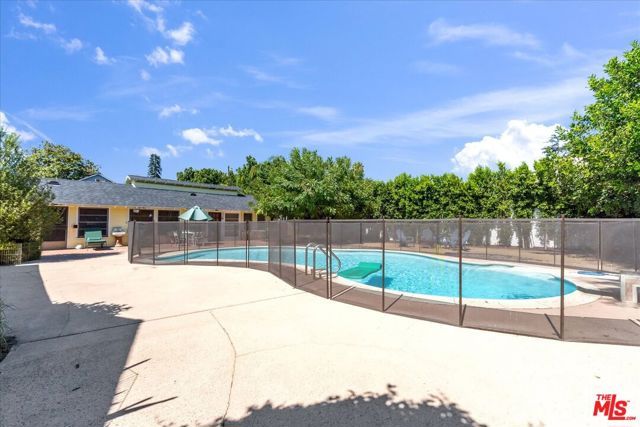 5320 Wortser Avenue, Sherman Oaks, CA 91401