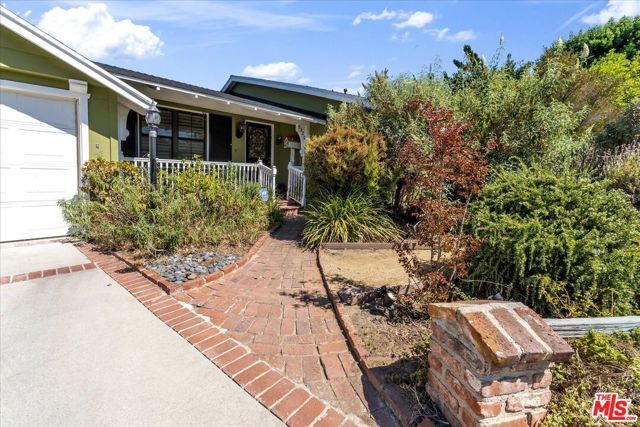 5320 Wortser Avenue, Sherman Oaks, CA 91401