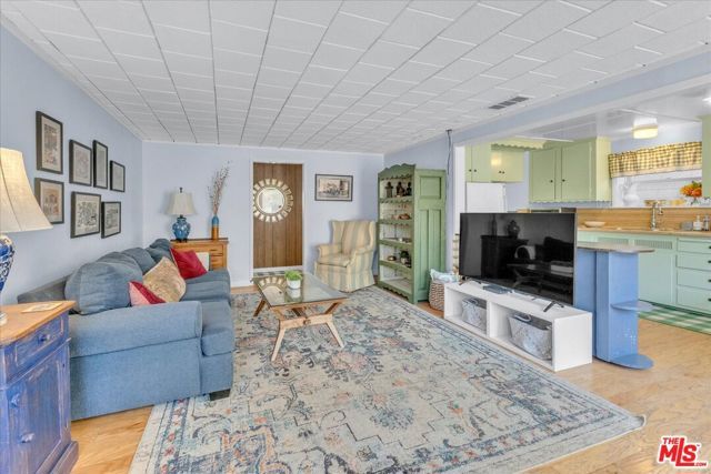 5320 Wortser Avenue, Sherman Oaks, CA 91401