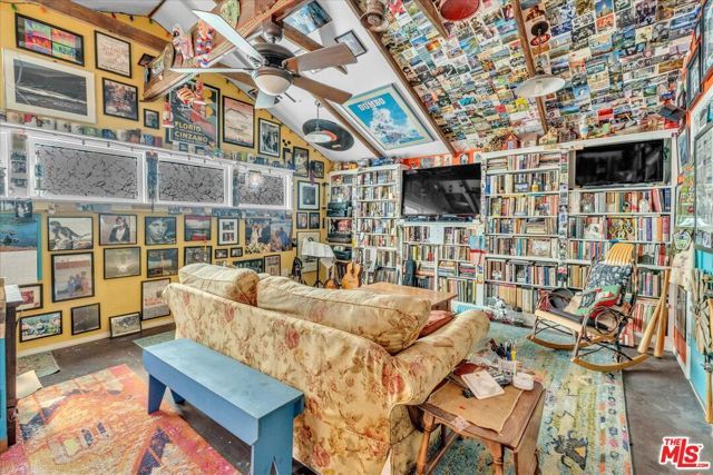 5320 Wortser Avenue, Sherman Oaks, CA 91401
