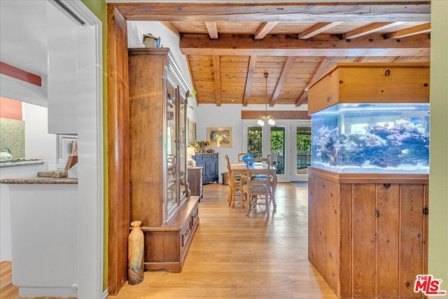 5320 Wortser Avenue, Sherman Oaks, CA 91401