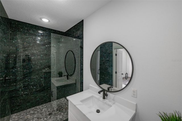 215 N SALEM STREET, Eustis, FL 32726