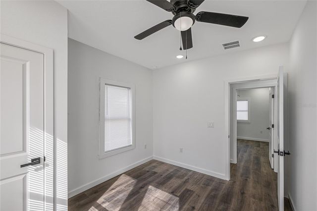 215 N SALEM STREET, Eustis, FL 32726