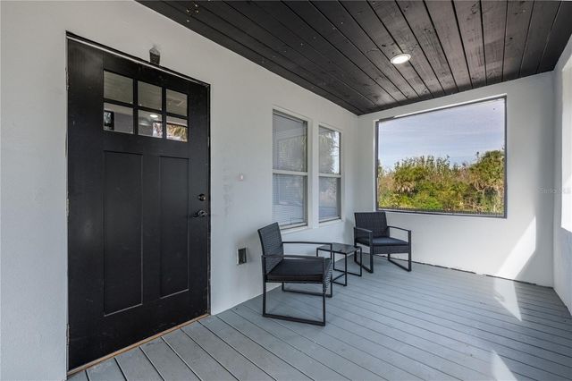 215 N SALEM STREET, Eustis, FL 32726