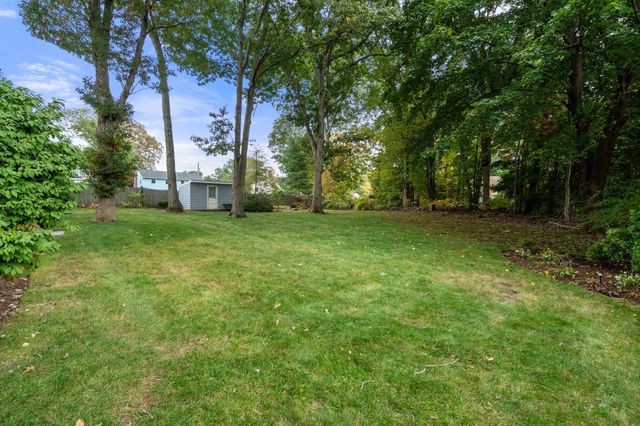 18 Julie Ave, Brockton, MA 02301