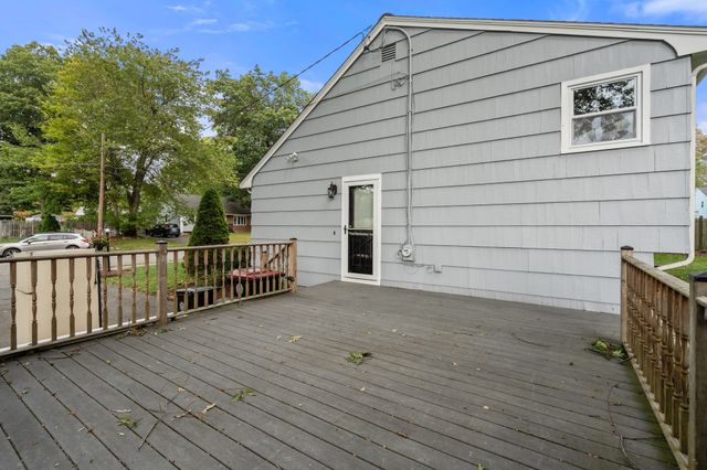 18 Julie Ave, Brockton, MA 02301
