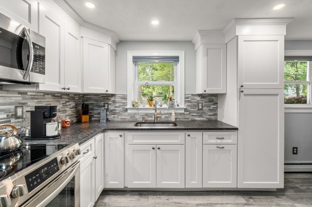 18 Julie Ave, Brockton, MA 02301