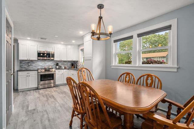 18 Julie Ave, Brockton, MA 02301