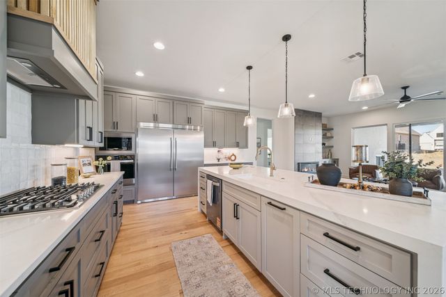 2611 E 135th Drive S, Bixby, OK 74008
