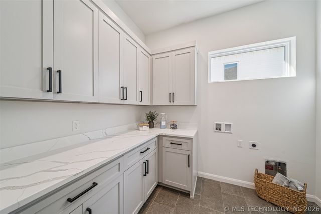 2611 E 135th Drive S, Bixby, OK 74008
