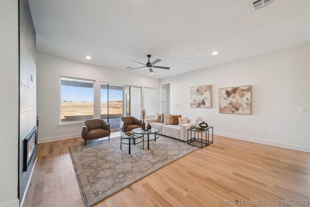 2611 E 135th Drive S, Bixby, OK 74008