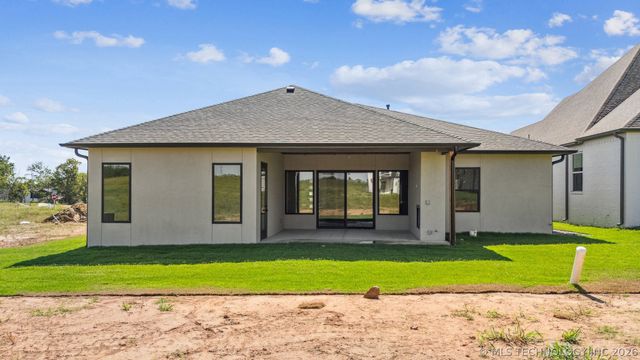 2611 E 135th Drive S, Bixby, OK 74008