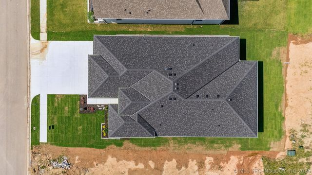 2611 E 135th Drive S, Bixby, OK 74008