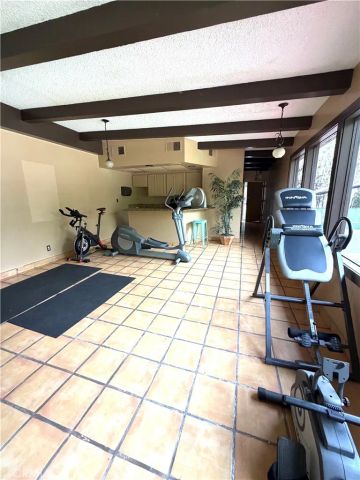 2700 Cahuenaga blvd east, Hollywood Hills, CA 90068