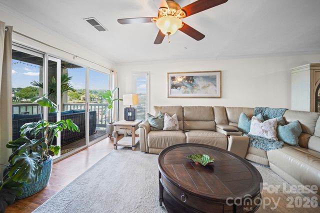 18637 Vineyard Point Lane, Cornelius, NC 28031